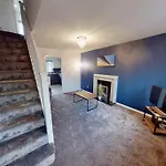 Hu-Nine Dock House - Sleeps 4